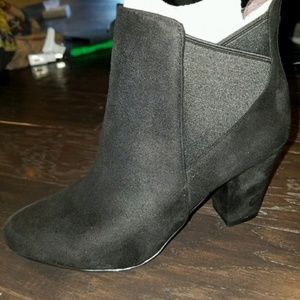 Black BCBG shoes